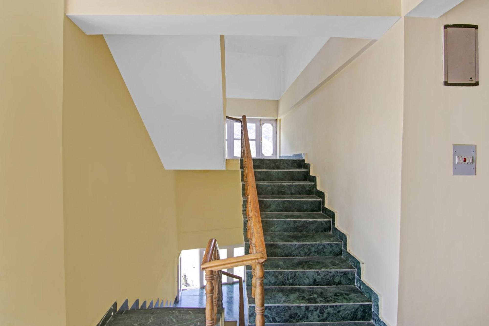 מנאלי Hotel O Keylong Inn מראה חיצוני תמונה